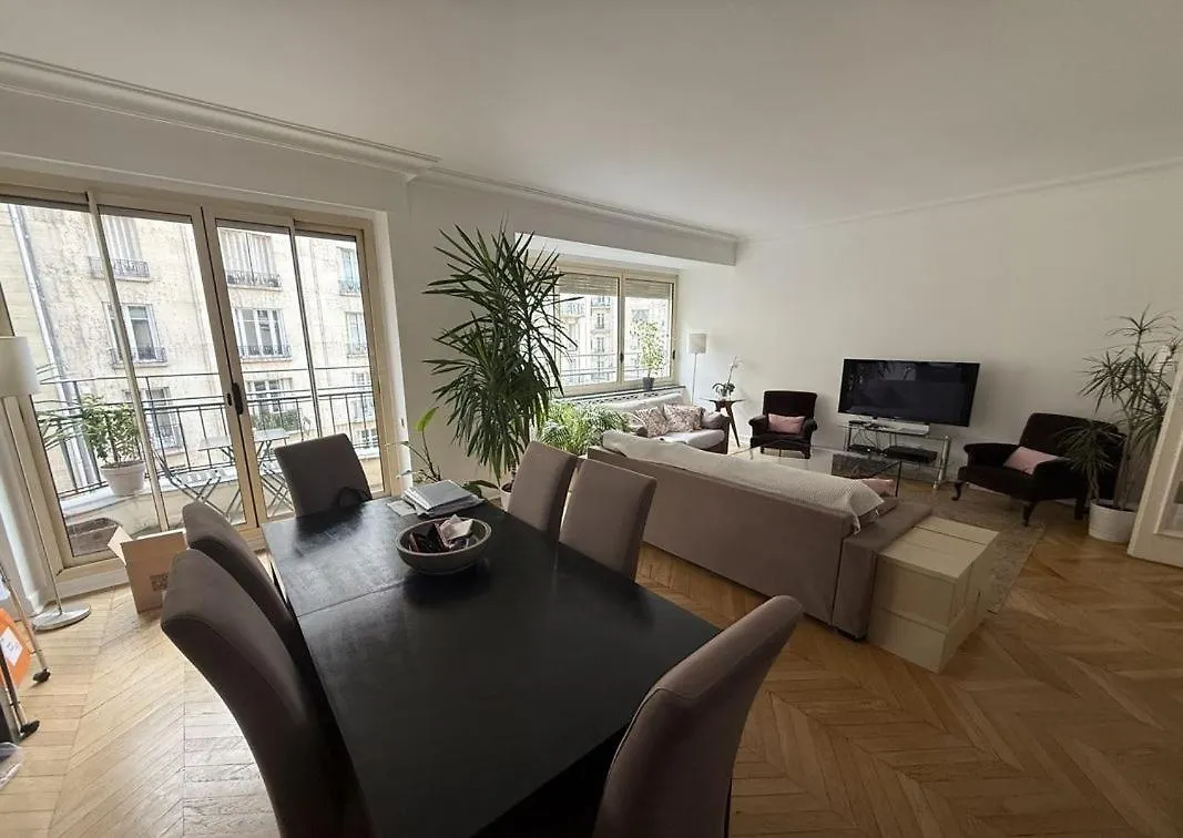 Appartement 8 Pers, Tour Eiffel, Paris 16